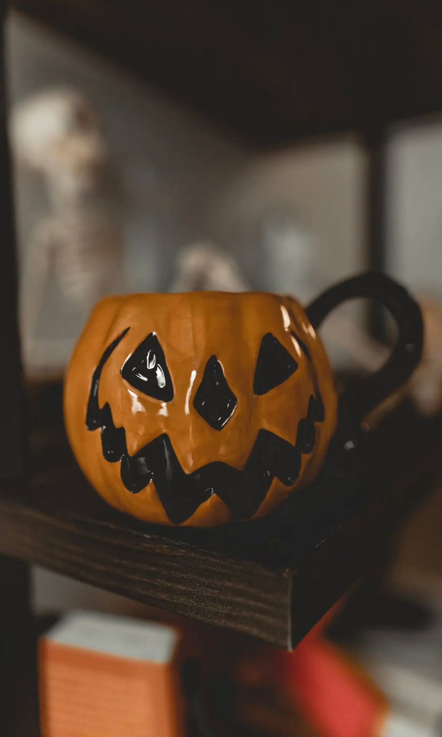 Hallow's Eve Mug (Ships Sept)